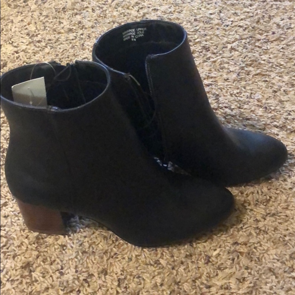 Ann Taylor Loft Black Booties